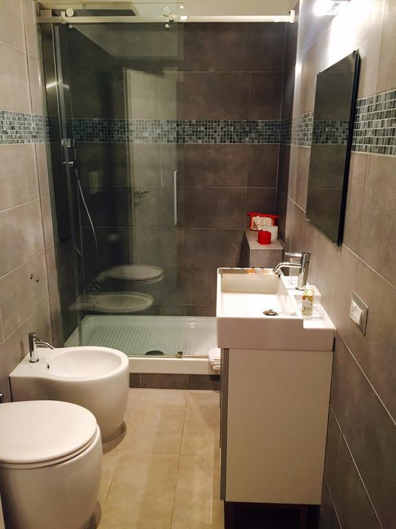 Casa Vacanza Colosseo Róma Szoba fotó